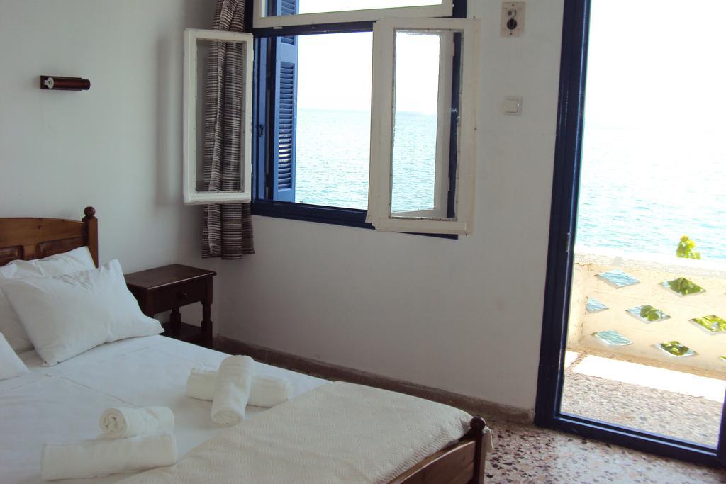 Chrisopetro Rooms Marathókampos Buitenkant foto